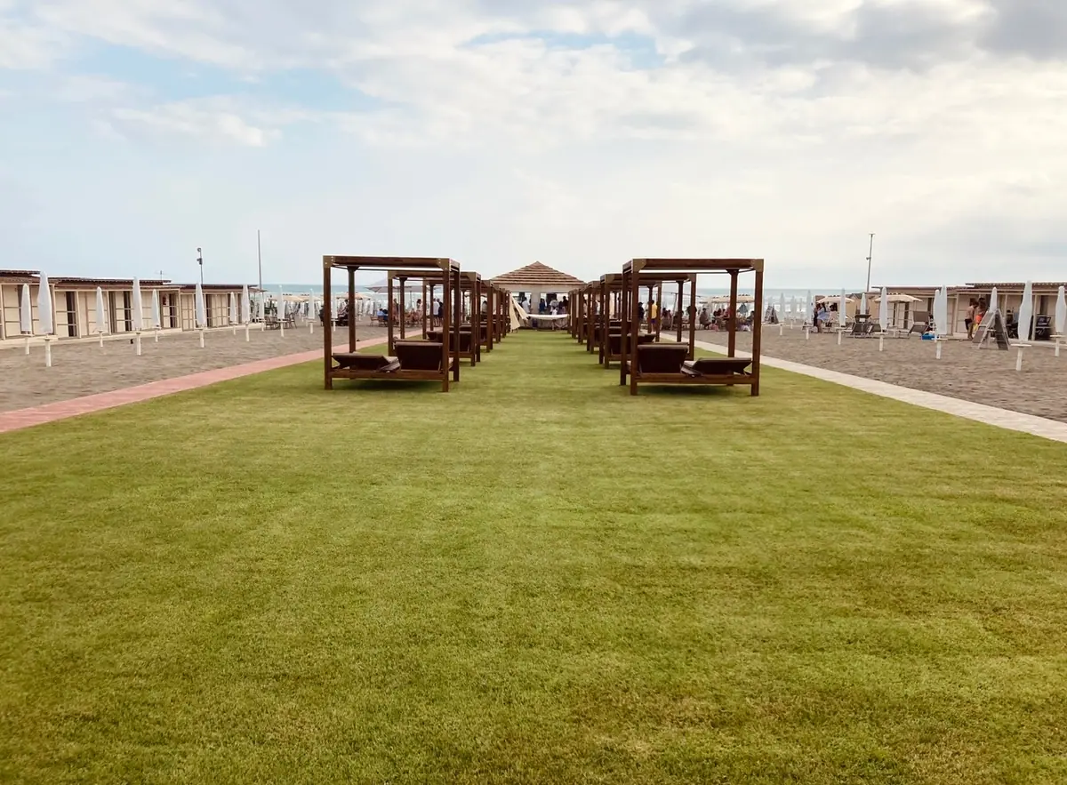 Il Beach Club – Isola Fiorita