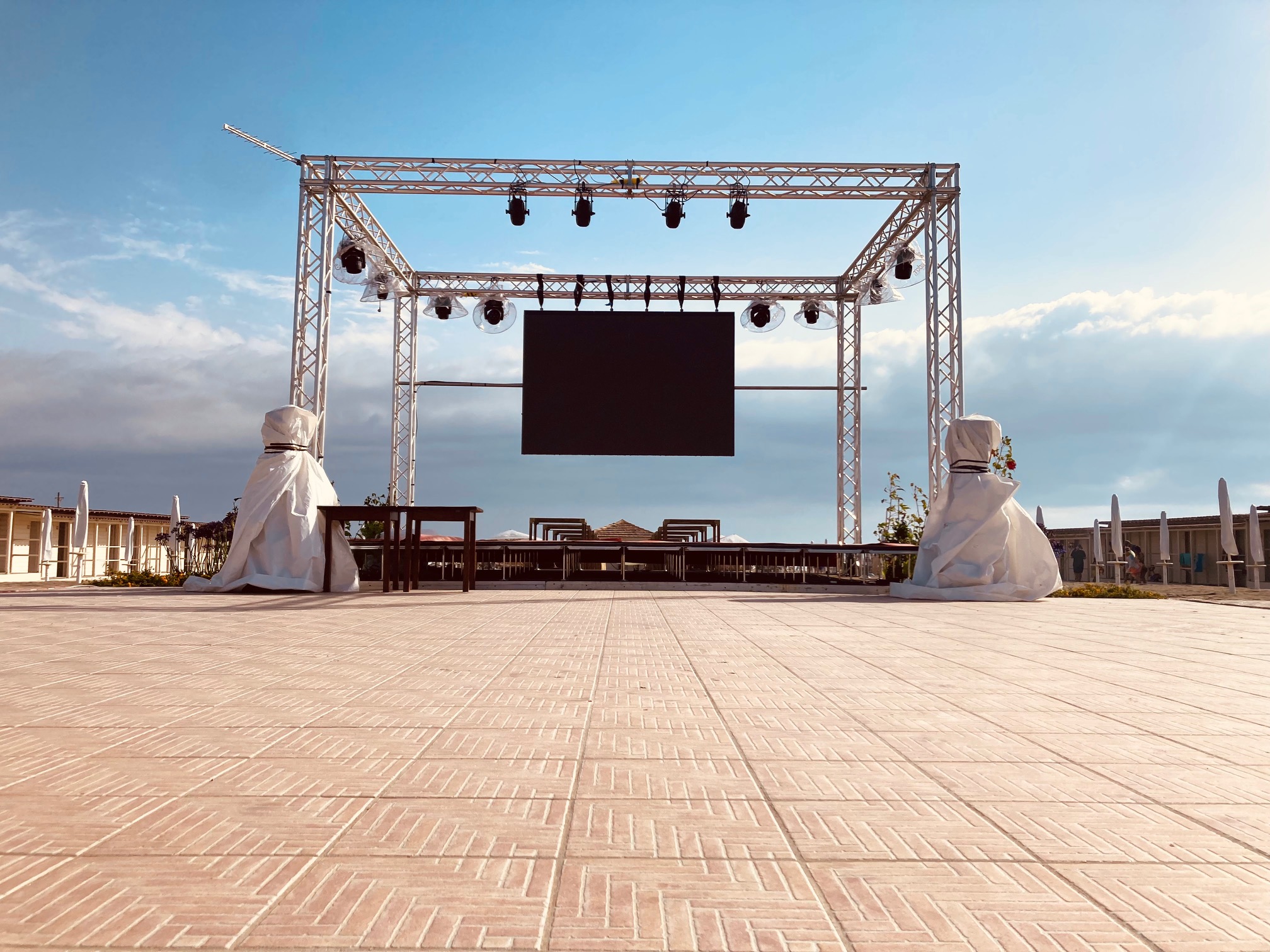 Isola Fiorita – palco eventi